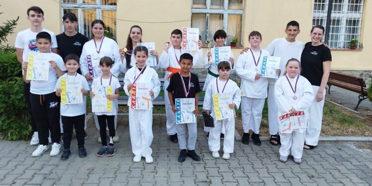 Karate klub Uljma organizovao je polaganje za pojaseve