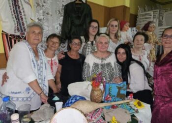 Lepota i raznolikost narodnih nošnji prikazana u Grebencu (VIDEO)