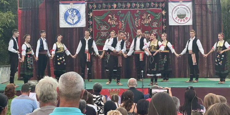 Veliki broj posetilaca na proslavi slave u Velikoj Gredi