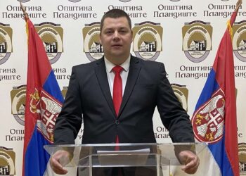 Predsednik Repac raspisao Javni poziv za regresiranje troškova prevoza učenika