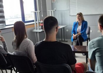 Volonteri pomažu u organizaciji Grožđebala