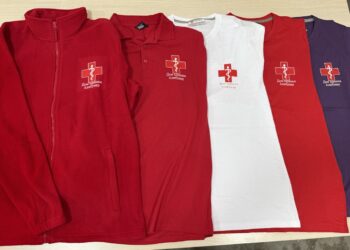 Pomoć Opštine: Zaposleni u Domu zdravlja Alibunar dobili nove uniforme