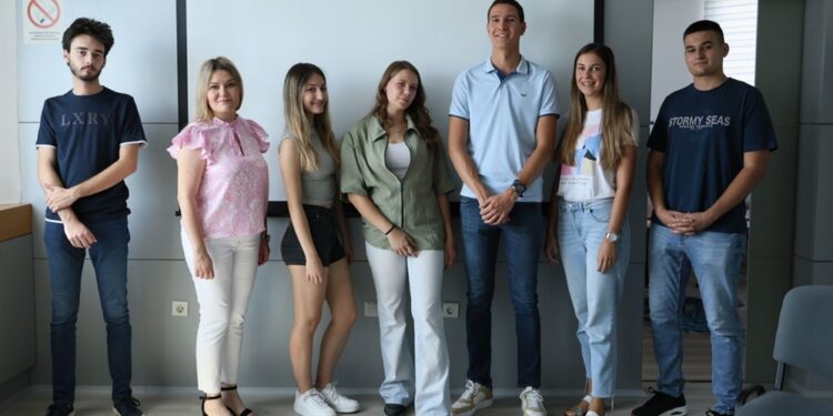 Osniva se Gradski volonterski centar