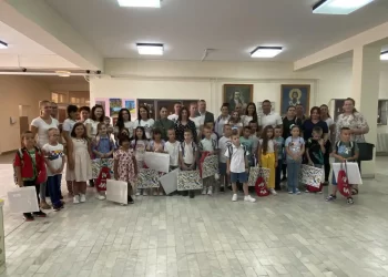 Plandište: Lokalna samouprava obezbedila školski pribor za đake prvake