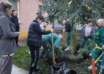 „Zeleno“ iznenađenje za školu u Pavlišu tokom dečje nedelje