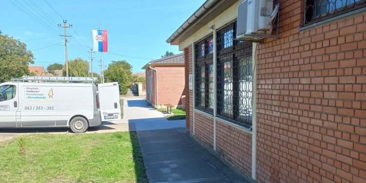 Hajdučica: Postavljeni klima uređaji na Domu kulture, rešen dugogodišnji problem sa grejanjem