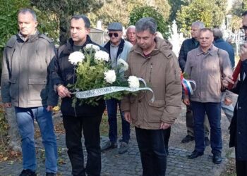 Parastosom i polaganjem venaca na spomenik Oslobodiocima obeležen Dan oslobođenja