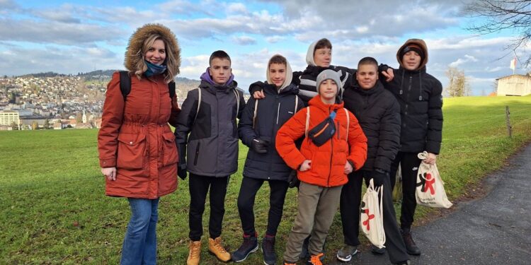Pajini đaci šalju pozdrave iz Švajcarske