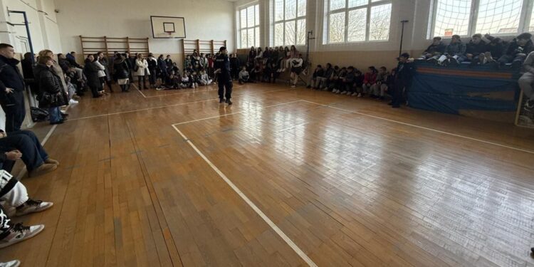 U OŠ Paja Jovanović održana edukacija o posledicama upotrebe pirotehničkih sredstva