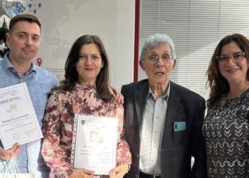 Osnovnoj školi u Velikoj Gredi uručeno specijalno priznanje