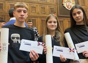 Nagrade Ministarstva prosvete za Mašu Caran, Marka Stefanova i Vanju Rankov
