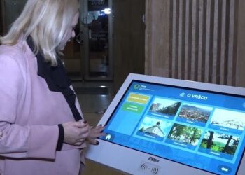 Specijalni ekrani na više lokacija: Turističke informacije o Vršcu lako dostupne