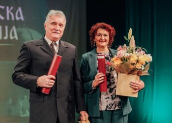 Gradonačelnica Vršca najboljim prosvetarima dodelila nagrade Nikola Brašovan