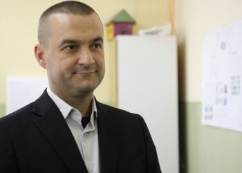 Lepir demantovao medijske spekulacije: Vazduhoplovna akademija nastavlja sa radom