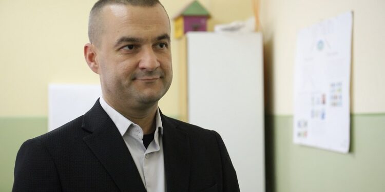 Lepir demantovao medijske spekulacije: Vazduhoplovna akademija nastavlja sa radom