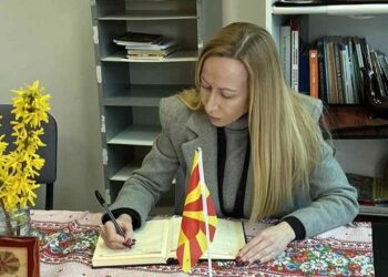 Gradonačelnica Vršca upisala se u Knjigu žalosti