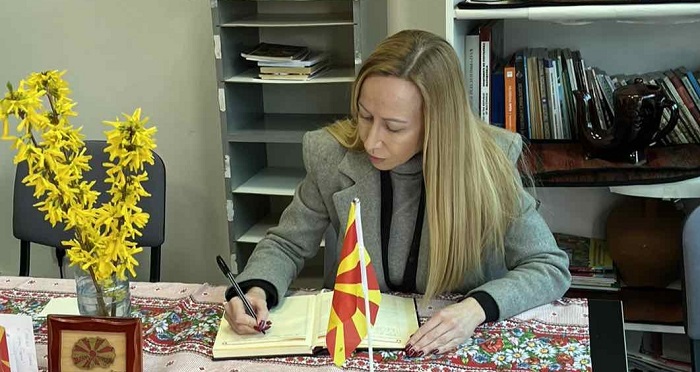 Gradonačelnica Vršca upisala se u Knjigu žalosti