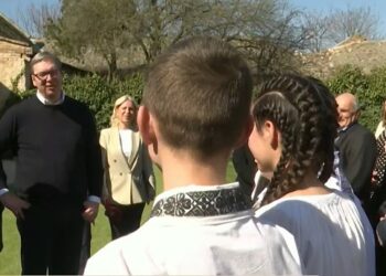 Predsednik Vučić posetio Inkluzivno – edukativni centar u Alibunaru