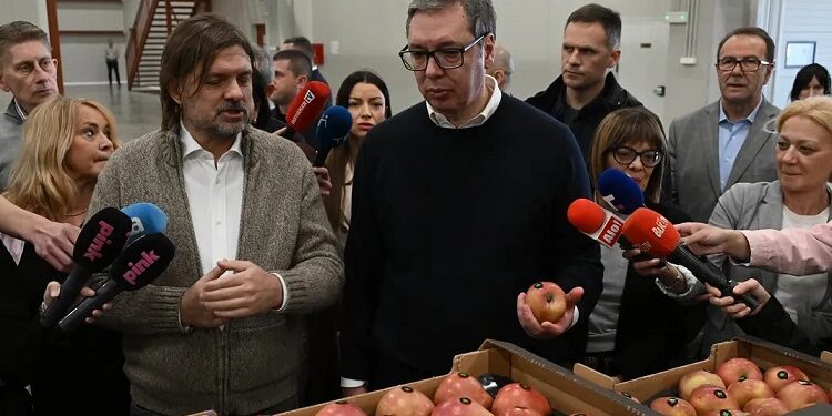 Dobre vesti za Vrščane: Predsednik Vučić posetio kompaniju Celanova agro