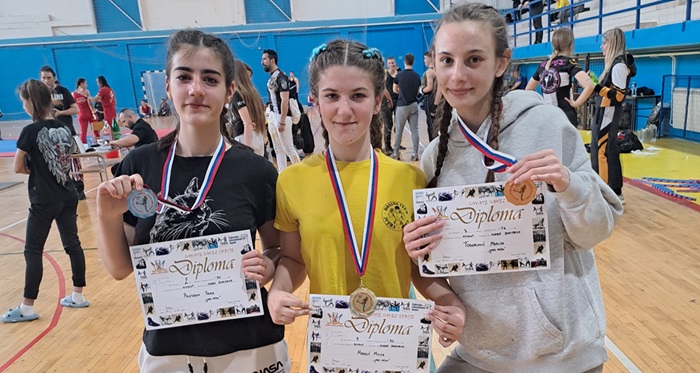 Tri medalje za Boks klub Gard na Prvenstvu Srbije