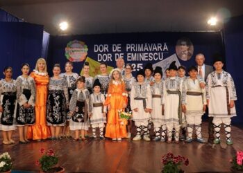 Čežnja za prolećem, čežnja za Emineskuom: Slavlje mladosti, tradicije i umetnosti u Straži