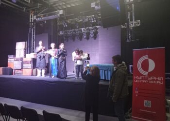 Odigrana predstava „Zemja na štrkovi“ (Zemlja roda), Teatra Provokacija iz Skoplja