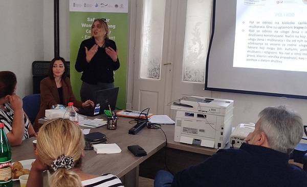 U Vršcu održana tribina o rodnoj neravnopravnosti i nasilju nad ženama