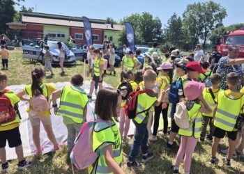 U Vršcu održana praktična vežba iz oblasti saobraćaja pod nazivom „Put do škole – bez brige“