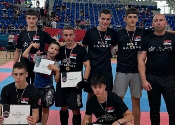 Sedam medalja za Kik Boks klub Fighter 013 na Međunarodnom prvenstvu