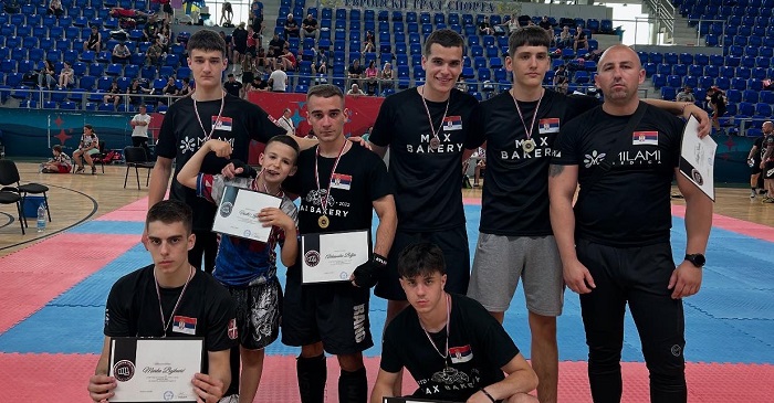 Sedam medalja za Kik Boks klub Fighter 013 na Međunarodnom prvenstvu