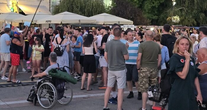 Vršački blokaderi u pokušaju brutalno izvređali vinare