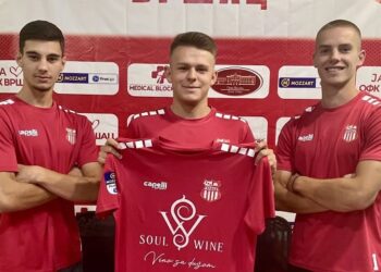 Trio omladinaca parafirao ugovore za OFK Vršac