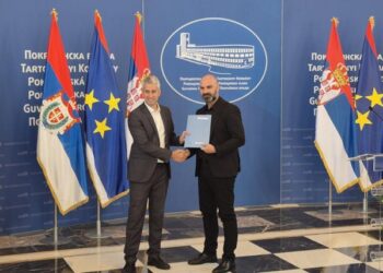 Svečano potpisivanje ugovora u Pokrajinskoj vladi za projekat „Unapređenje i nadogradnja prihvatilišta za ptice i divlje životinje“