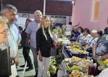 Gradonačelnica svečano otvorila „Dane Kuštilja“: Pesma, igra i radost zajedništva