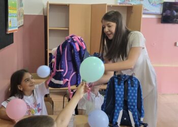 Zorana Bratić sa saradnicima poželela đacima srećan početak nove školske godine