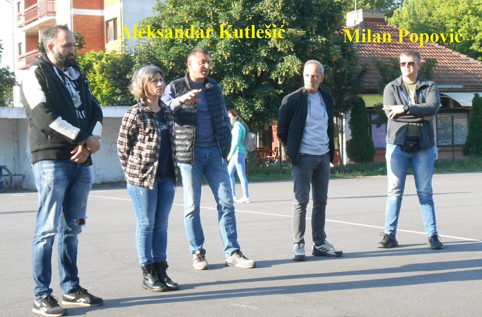 Milan Popović i Aleksandar Kutlešić za zborašima
