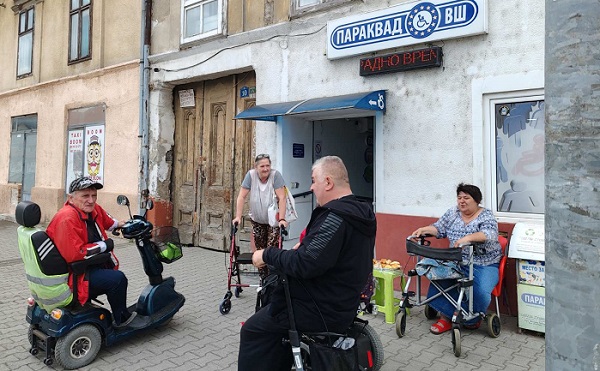 Parakvad VŠ kroz akciju „Sakupi humani čep“ dodelio 79. pomagalo