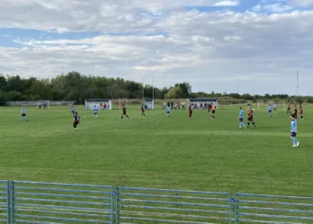 Pobeda Sloge, Mladost sigurna na domaćem terenu