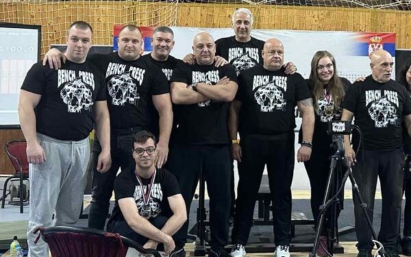 PLK Vršac osvojio 10 medalja, Obradović postavio novi rekord Srbije u benčpresu