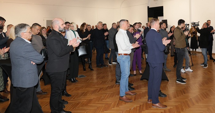 Humanitarni Novogodišnji koktel Grada Vršca: Tradicija solidarnosti i zajedništva