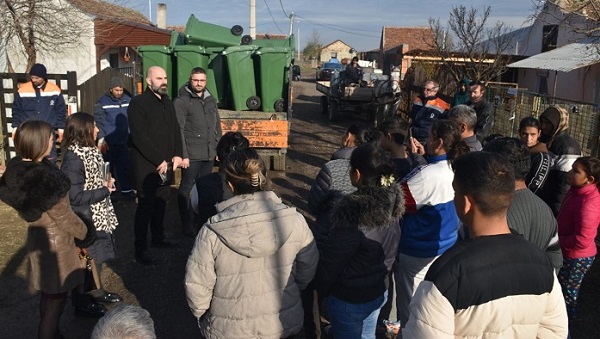 Naselje Mali Rit u potpunosti uključeno u sistem redovnog odnošenja smeća