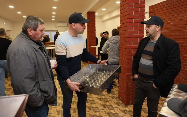 Održana prezentacija pčelarske opreme za članove Udruženja „Pčelar Vršac“