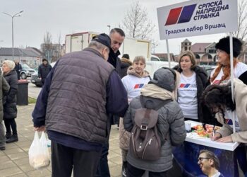 Aktivisti SNS Vršac na terenu: Veliko interesovanje građana