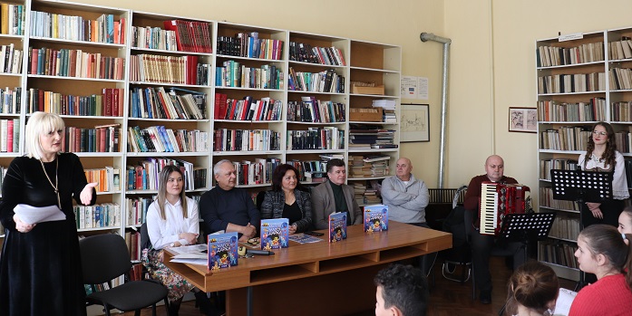 Predstavljanje romana „Avanture Malog Darka“ u Gradskoj biblioteci i OŠ „Olga Petrov Radišić“ u Vršcu: dve promocije, bezbroj dečjih osmeha