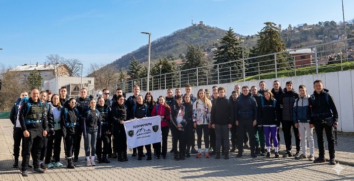 Kadeti Vojne akademije i ove godine planinarili Vršačkim planinama – spoj sporta, prirode i promocije vojnog poziva