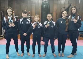 Sjajni nastupi karatista Plandišta: Osvojene nove medalje na prvenstvu Srbije
