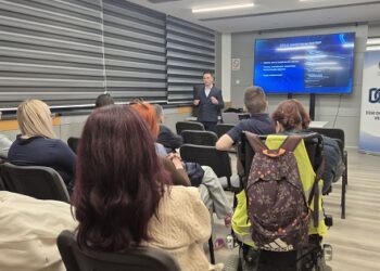 Edukativno predavanje o internet prevarama održano u Domu omladine Vršac