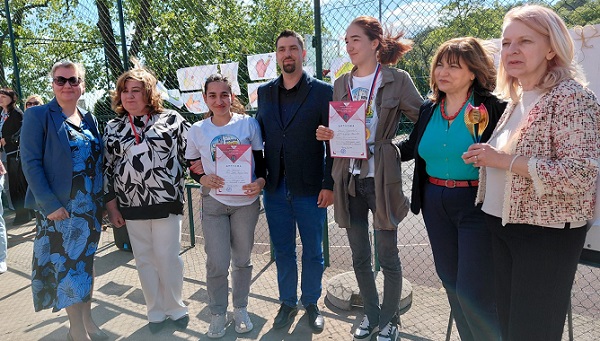 ŠOSO Jelena Varjaški: Uspešno održano 26. republičko takmičenje u području rada tekstilstvo i kožarstvo