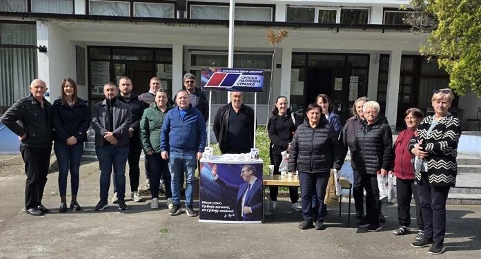 Štandovi SNS Alibunar u Janošiku: Direktan dijalog najbolja politika