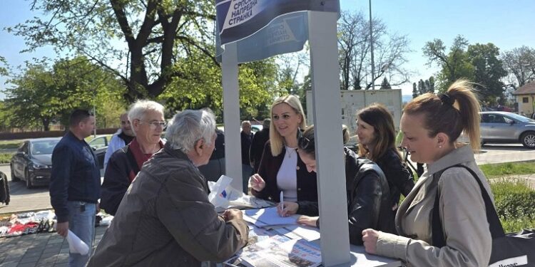 OO SNS Bela Crkva organizovao štandove na više lokacija